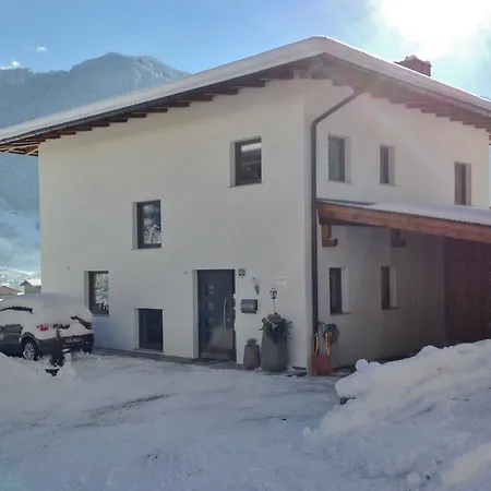 Bergheil Apartment